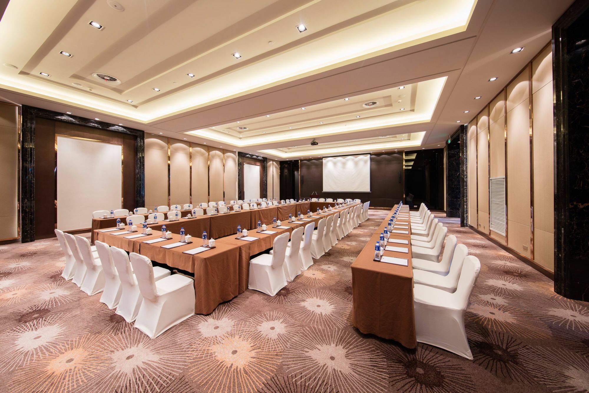 Primus Hotel Yinchuan Bagian luar foto